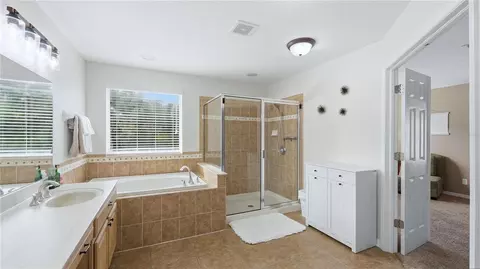 Bath - 8839 39th Street Cir E, Parrish, FL 34219 photo 2 of 5