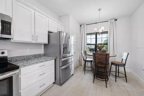 Kitchen - 6107 164th Ave E, Parrish, FL 34219 photo 7 of 8