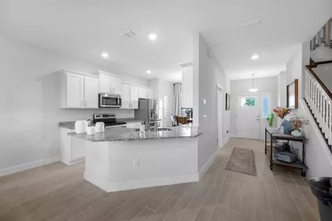 Entry Way - 6107 164th Ave E, Parrish, FL 34219 photo 6 of 12