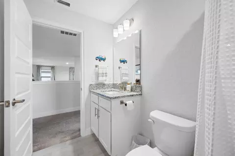 Bath - 6107 164th Ave E, Parrish, FL 34219 photo 7 of 7