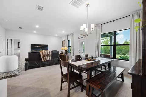 Dining - 6107 164th Ave E, Parrish, FL 34219 photo 4 of 6