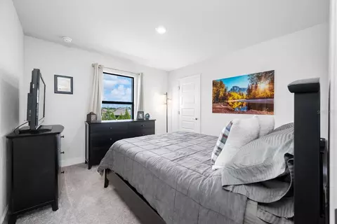 Bedroom - 6107 164th Ave E, Parrish, FL 34219 photo 4 of 9