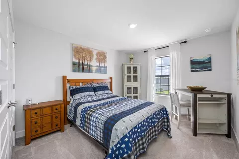 Bedroom - 6107 164th Ave E, Parrish, FL 34219 photo 8 of 9