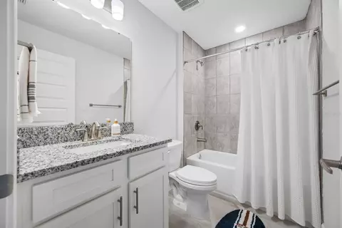 Bath - 6107 164th Ave E, Parrish, FL 34219 photo 6 of 7