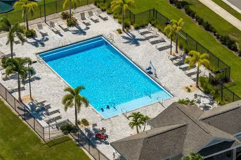 Exterior - 11433 64th St E, Parrish, FL 34219 photo 9 of 9