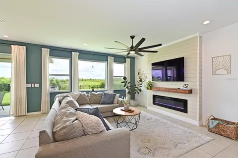 Living - 11124 Moonsail Dr, Parrish, FL 34219 photo 1 of 4