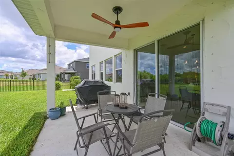 Exterior - 11124 Moonsail Dr, Parrish, FL 34219 photo 6 of 9