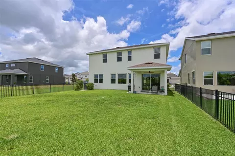 Exterior - 11124 Moonsail Dr, Parrish, FL 34219 photo 5 of 9