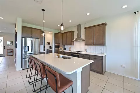 Kitchen - 11124 Moonsail Dr, Parrish, FL 34219 photo 2 of 6