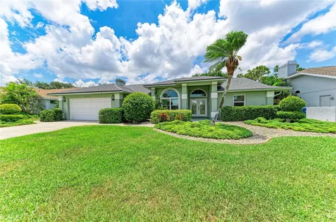 5032 Southern Pine Cir, Venice, FL 34293