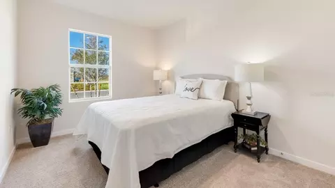 Bedroom - 1604 Indian Grass Pl, Parrish, FL 34219 photo 3 of 3