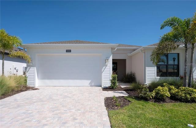 5888 Windbreak Ct, Apollo Beach, FL 33572