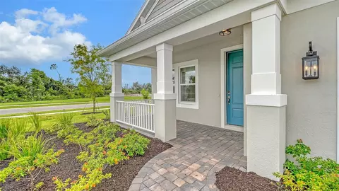 Exterior - 10005 Powell Ave, Parrish, FL 34219 photo 2 of 7