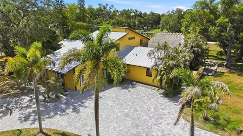 3348 Alamo Ln, Sarasota, FL 34235