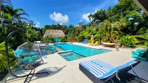 3348 Alamo Ln, Sarasota, FL 34235