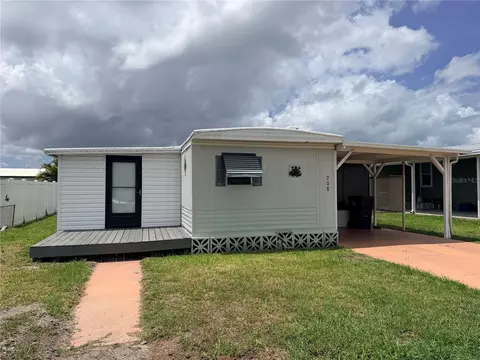 208 50th Avenue Dr E, Bradenton, FL 34203