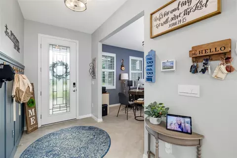Entry Way - 15905 5th Ave E, Bradenton, FL 34212 photo 2 of 4