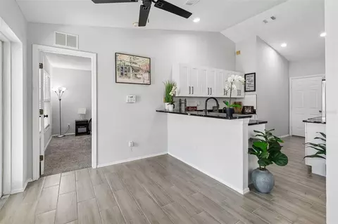 Entry Way - 201 113th St E, Bradenton, FL 34212 photo 2 of 4