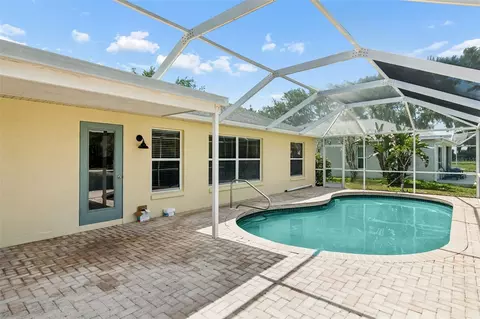 Exterior - 201 113th St E, Bradenton, FL 34212 photo 9 of 16