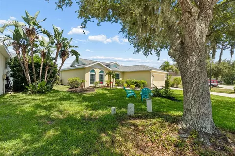 Exterior - 201 113th St E, Bradenton, FL 34212 photo 2 of 16