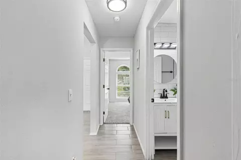 Entry Way - 201 113th St E, Bradenton, FL 34212 photo 4 of 4