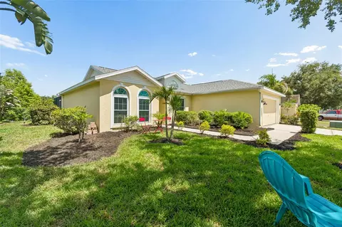 Exterior - 201 113th St E, Bradenton, FL 34212 photo 3 of 16