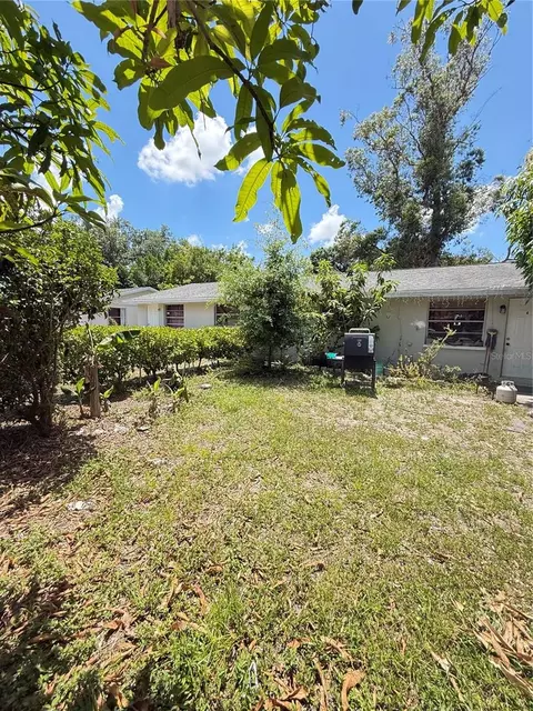 Exterior - 4212 9th St E, Bradenton, FL 34208 photo 8 of 11