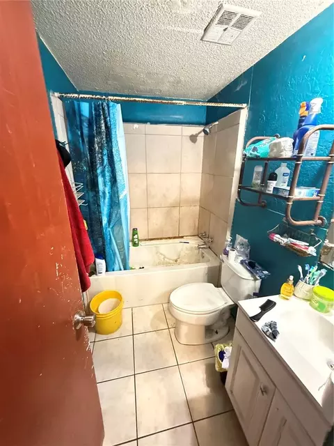 Bath - 4212 9th St E, Bradenton, FL 34208 photo 2 of 4