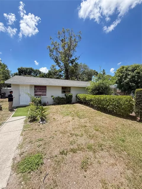 4212 9th St E, Bradenton, FL 34208