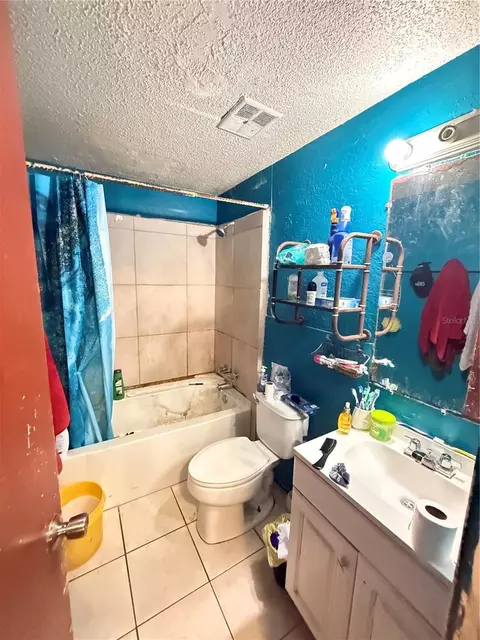Bath - 4212 9th St E, Bradenton, FL 34208 photo 3 of 4