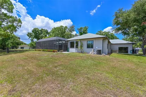 Exterior - 6708 90th St E, Bradenton, FL 34202 photo 11 of 15
