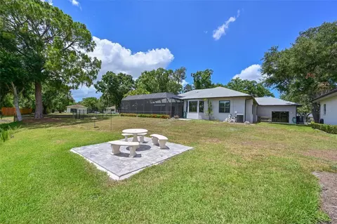 Exterior - 6708 90th St E, Bradenton, FL 34202 photo 9 of 15