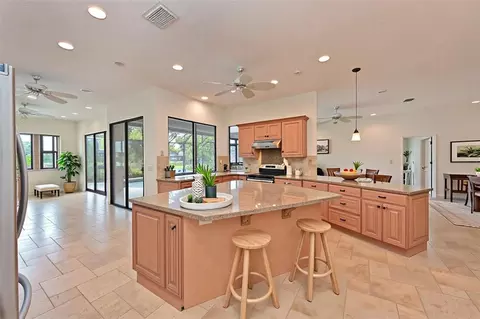 Kitchen - 6708 90th St E, Bradenton, FL 34202 photo 1 of 2