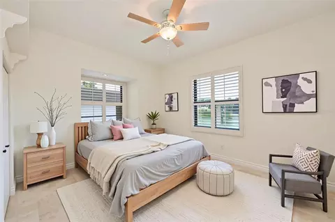 Bedroom - 6708 90th St E, Bradenton, FL 34202 photo 2 of 3