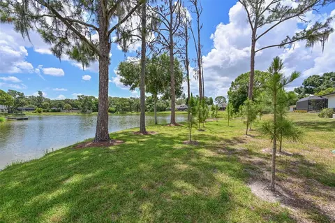 Exterior - 6708 90th St E, Bradenton, FL 34202 photo 14 of 15