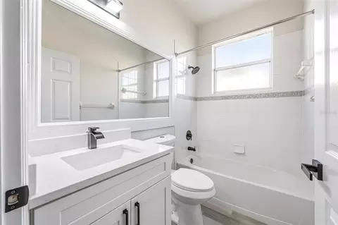 Bath - 6631 63rd Ter E, Bradenton, FL 34203 photo 1 of 5