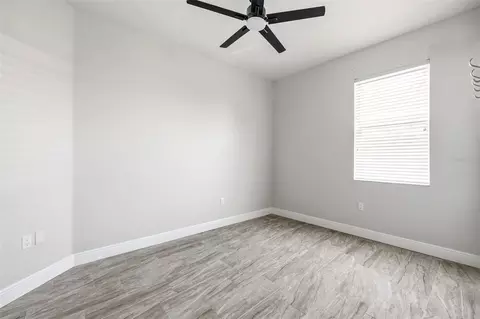 Bedroom - 6631 63rd Ter E, Bradenton, FL 34203 photo 3 of 6