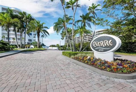455 Longboat Club Rd #PH8, Longboat Key, FL 34228