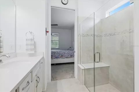 Bath - 9289 Ballaster Pointe Loop, Parrish, FL 34219 photo 2 of 3