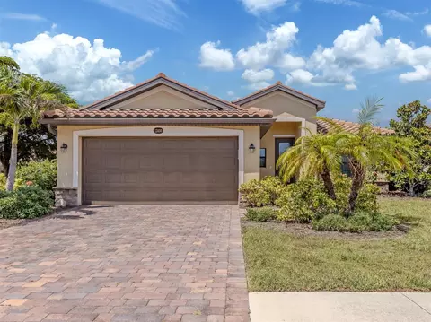 12490 Cinqueterre Dr, Venice, FL 34293