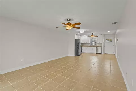 Living - 9821 Hernando Ct, Bradenton, FL 34210 photo 4 of 6