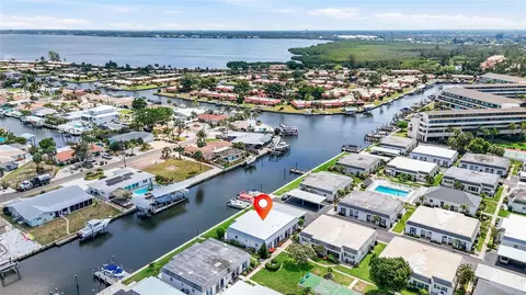 View/Area - 9821 Hernando Ct, Bradenton, FL 34210 photo 3 of 9