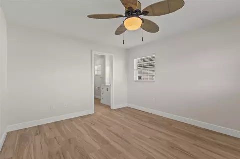 Bedroom - 9821 Hernando Ct, Bradenton, FL 34210 photo 2 of 5