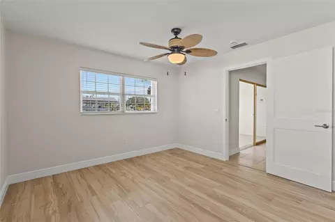 Bedroom - 9821 Hernando Ct, Bradenton, FL 34210 photo 1 of 5