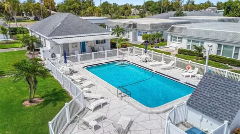 Exterior - 9821 Hernando Ct, Bradenton, FL 34210 photo 8 of 9