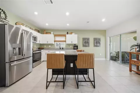 Kitchen - 822 170th Ct E, Bradenton, FL 34212 photo 5 of 5