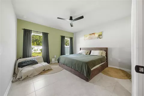 Bedroom - 822 170th Ct E, Bradenton, FL 34212 photo 2 of 3