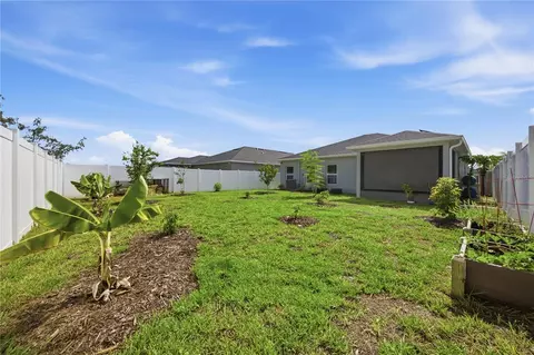 Exterior - 822 170th Ct E, Bradenton, FL 34212 photo 7 of 10