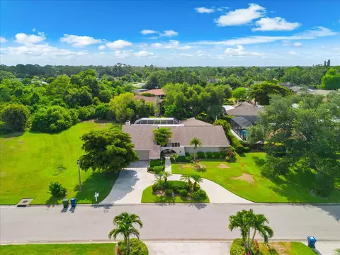 4010 Country View Dr, Sarasota, FL 34233