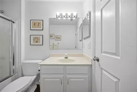 Bath - 4226 Kingsfield Dr, Parrish, FL 34219 photo 2 of 4
